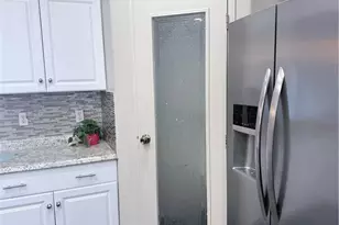 1855 Riverside, Ontario, CA 91761 - Photo 13