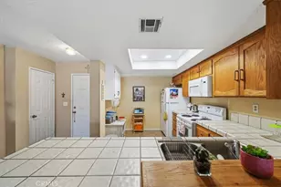 11640 Pepper, Apple Valley, CA 92308 - Photo 9