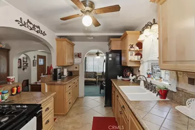 2041 Blenheim, Riverside, CA 92507 - Photo 21