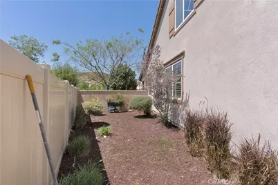 27617 Bottle Brush, Murrieta, CA 92562 - Photo 55