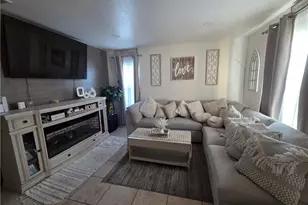10457 Jasper Ct, Adelanto, CA 92301 - Photo 11