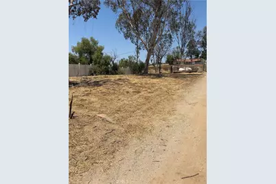 18373 Avenue D, Perris, CA 92570 - Photo 37