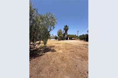 18373 Avenue D, Perris, CA 92570 - Photo 33