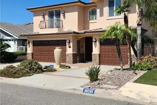 30295 Little Harbor Dr, Canyon Lake, CA 92587 - Photo 3