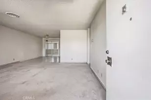 26124 New Chicago, Hemet, CA 92544 - Photo 5