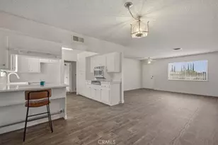 26124 New Chicago, Hemet, CA 92544 - Photo 13
