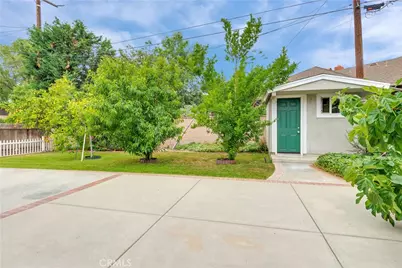 385 Sycamore, Claremont, CA 91711 - Photo 25