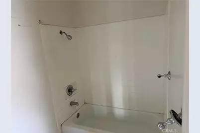1017 W 73rd, Los Angeles, CA 90044 - Photo 5