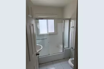 1017 W 73rd, Los Angeles, CA 90044 - Photo 3