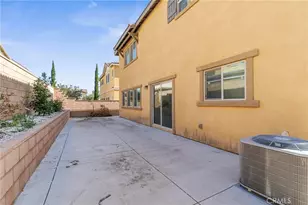 16774 Cherry Tree Ln, Fontana, CA 92336 - Photo 27