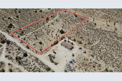 210 Avenue X, Llano, CA 93544 - Photo 1