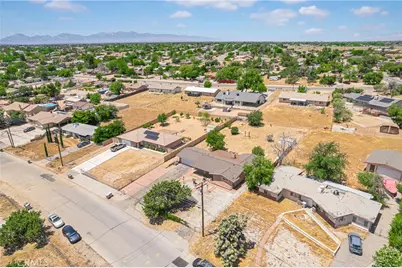 8216 Buckthorn, Hesperia, CA 92345 - Photo 35