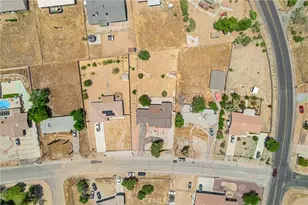 8216 Buckthorn, Hesperia, CA 92345 - Photo 47