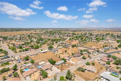 8216 Buckthorn, Hesperia, CA 92345 - Photo 45