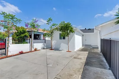 1143 E 106th Street, Los Angeles, CA 90002 - Photo 1