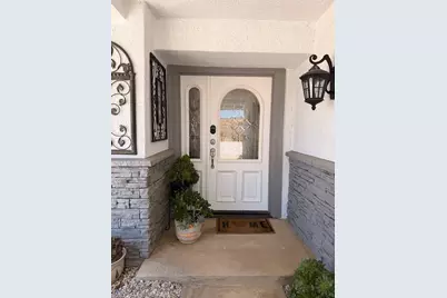 17289 Armintrout Drive, Riverside, CA 92504 - Photo 11