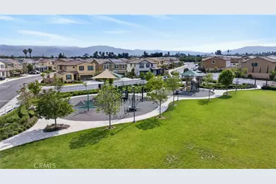 944 Half Moon Avenue, Redlands, CA 92374 - Photo 45