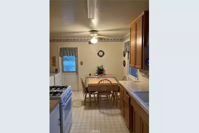 4621 Beverly Court, Riverside, CA 92506 - Photo 5