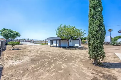 27124 5th, Highland, CA 92346 - Photo 17