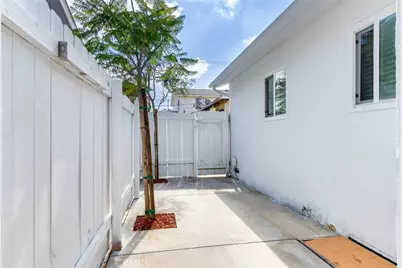 1143 E 106th Street, Los Angeles, CA 90002 - Photo 23