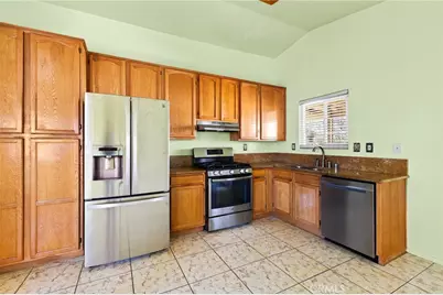 12800 Appian Avenue, Victorville, CA 92395 - Photo 11