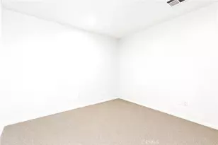 7008 Summit Valley, Hesperia, CA 92345 - Photo 19