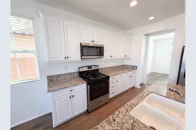 15110 Paseo Verde Place, Victorville, CA 92394 - Photo 7