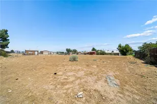 11906 Apatite Ave, Hesperia, CA 92345 - Photo 13