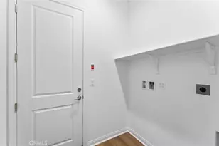 11973 Hillsong Dr, Corona, CA 92883 - Photo 19