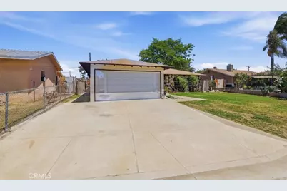19014 Mindanao Street, Bloomington, CA 92316 - Photo 3