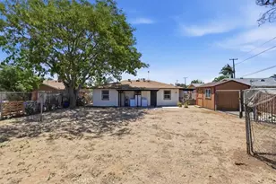19014 Mindanao St, Bloomington, CA 92316 - Photo 35