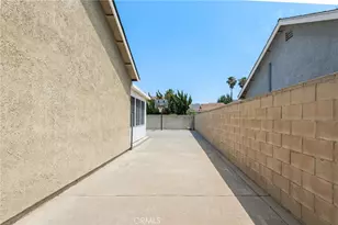 11657 Old Field, Fontana, CA 92337 - Photo 31