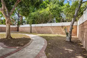 15951 Bahama, North Hills, CA 91343 - Photo 49
