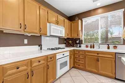 6407 6407 Erica Court, Jurupa, CA 92880 - Photo 41