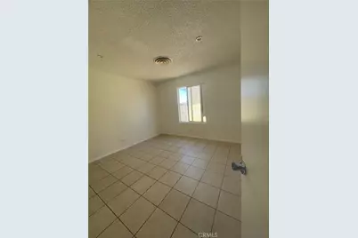 9389 N Loop Boulevard, California City, CA 93505 - Photo 5