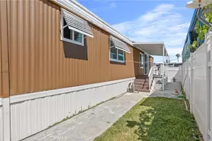 15621 Beach Blvd, Westminster, CA 92683 - Photo 25