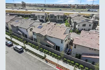 15936 Sparrow Court, Fontana, CA 92336 - Photo 5