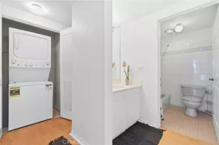 871 S Lucerne, Los Angeles, CA 90005 - Photo 19
