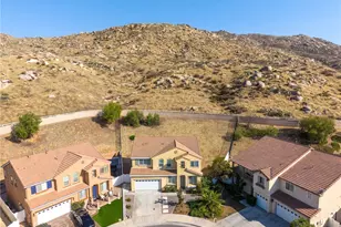 15910 Angel Fire Ct, Moreno Valley, CA 92555 - Photo 53