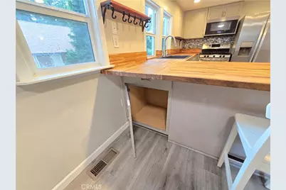 26058 Fire Hall Loop, Twin Peaks, CA 92391 - Photo 11