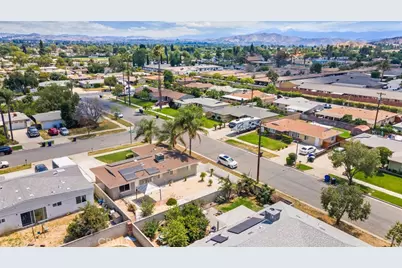 8955 Holly, Riverside, CA 92503 - Photo 29