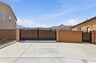 21159 Blue Jeans Ct, Riverside, CA 92507 - Photo 9