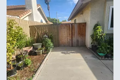 26166 Windemere Way, Moreno Valley, CA 92555 - Photo 33