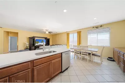 13427 Cypress, Victorville, CA 92395 - Photo 19
