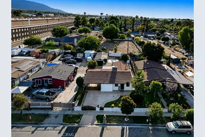 126 N Cota, Corona, CA 92882 - Photo 39
