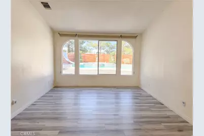 15358 Lookout, Apple Valley, CA 92307 - Photo 3