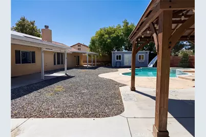 15358 Lookout, Apple Valley, CA 92307 - Photo 25