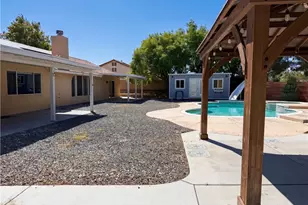 15358 Lookout, Apple Valley, CA 92307 - Photo 25