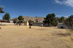 56313 Coyote, Yucca Valley, CA 92284 - Photo 21