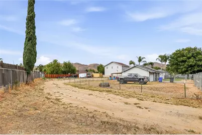 8979 Bold Ruler, Jurupa Valley, CA 92509 - Photo 35